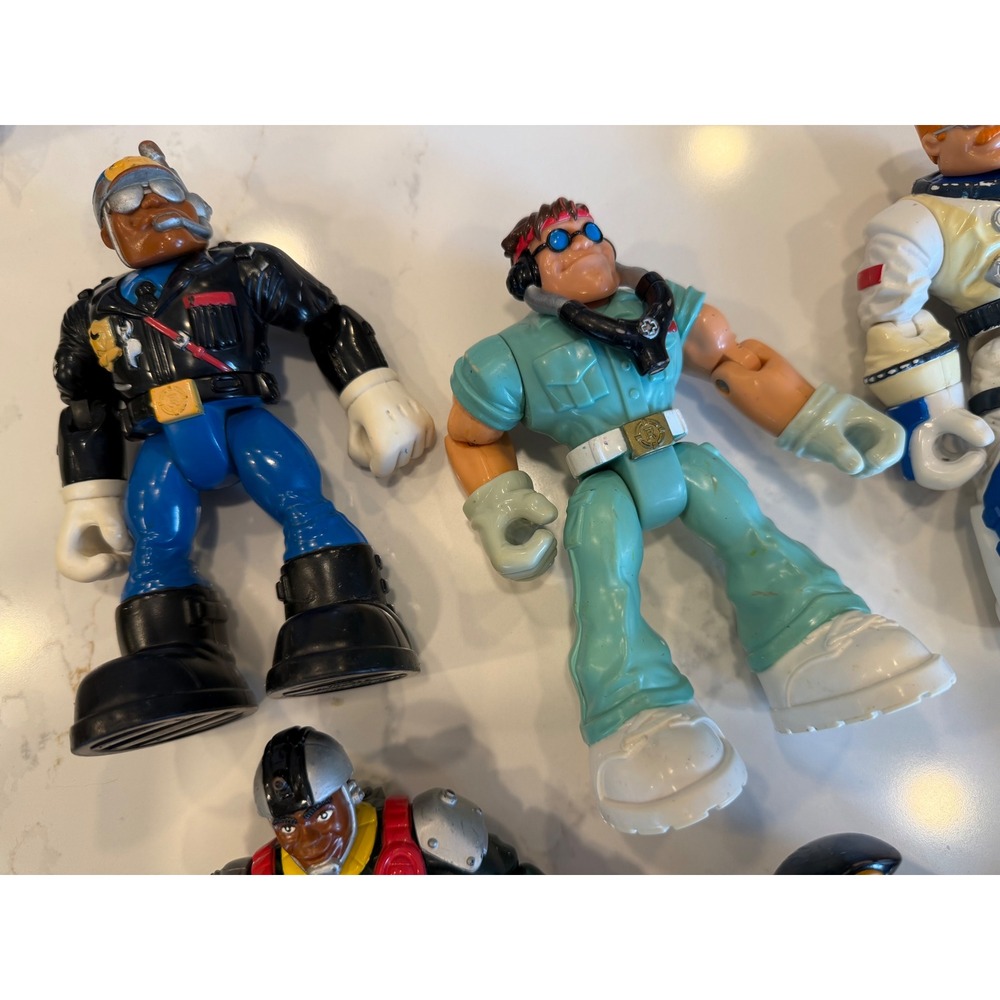 Fisher-Price Rescue Heroes Action Figures Lot of 8 Vintage Multi-Color Figures - Picture 3 of 16